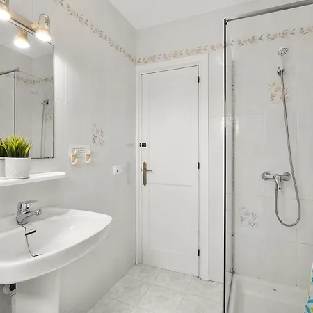Marinas - 3, Con Piscina Privada Y A 5 Minutos De La Playa * Punta Grossa